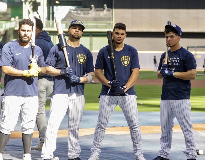 Here's a comparison of the old and new Brewer's uniforms : r/Brewers