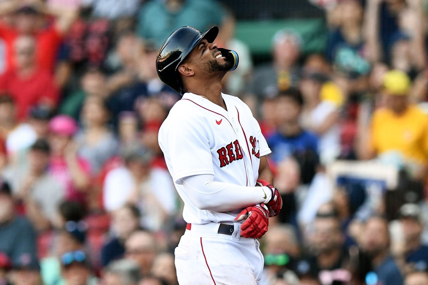 Bogaerts homers to help Boston salvage split with Guardians MLB