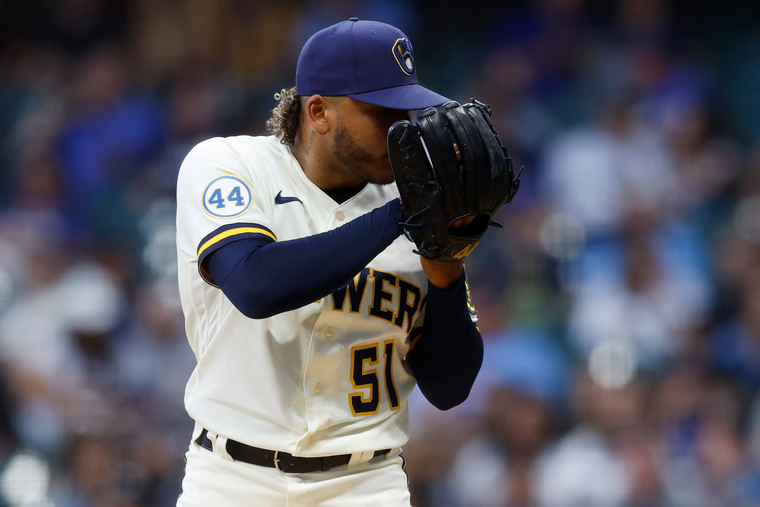 Corbin Burnes fans five batters, 09/14/2022