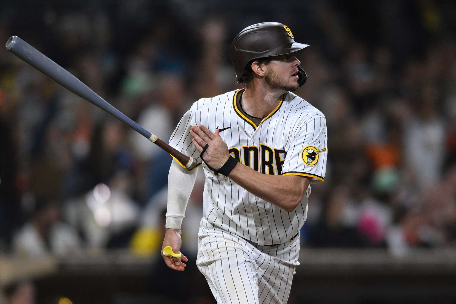 Tyrone Taylor crushes a HR to give Brewers the series win against