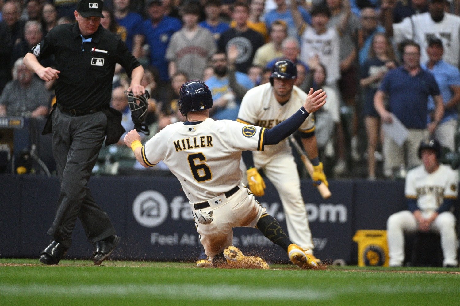 Brewers Infielder Named 2023 Breakout Player