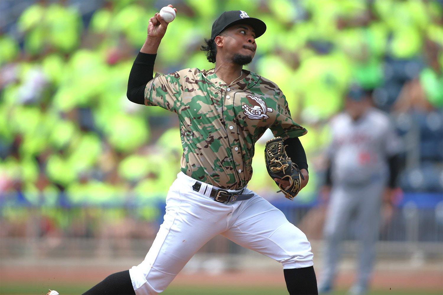 Carlos Rodón throws no-hitter