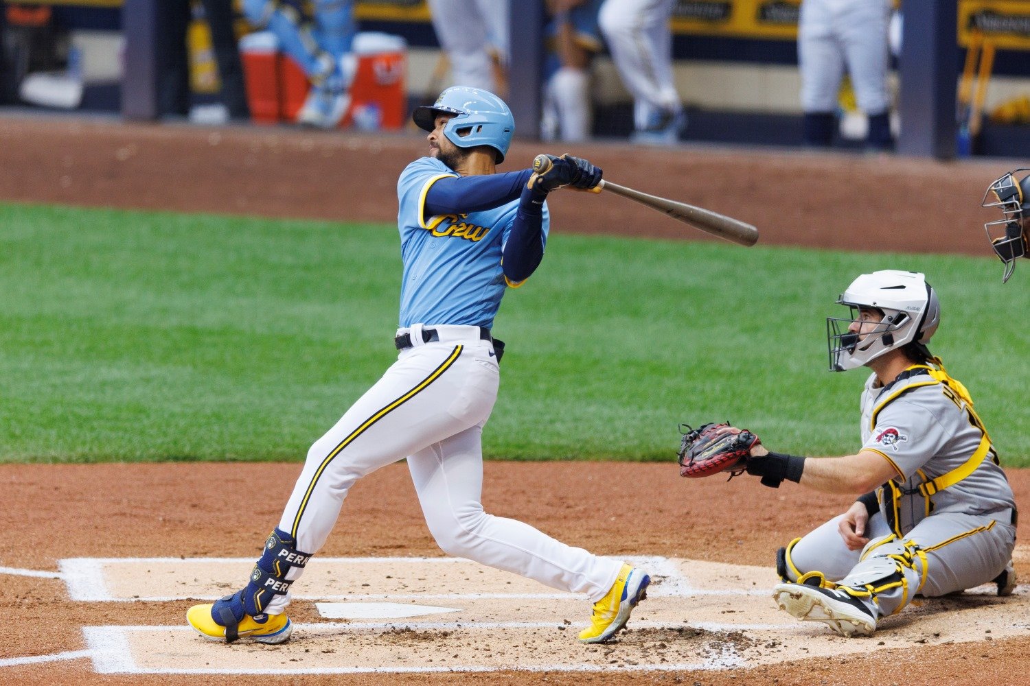 Pirates finally end long losing streak to Brewers at Miller Park