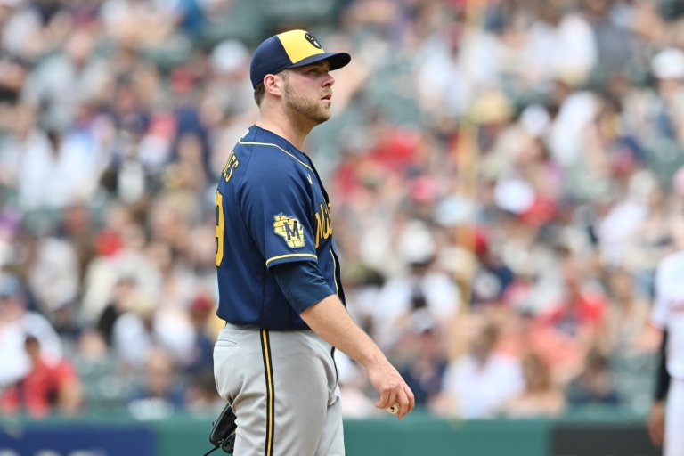 The Crew Got Some Fourth Round Fabulousness