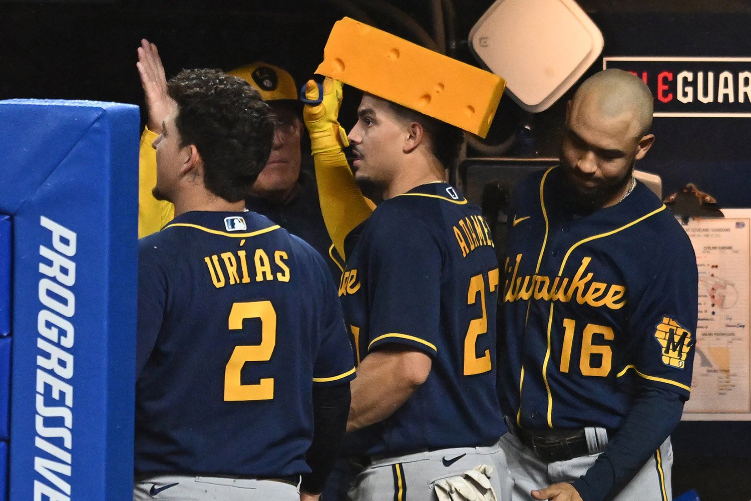 Willy Adames hits 2 HRs as Brewers top Guardians