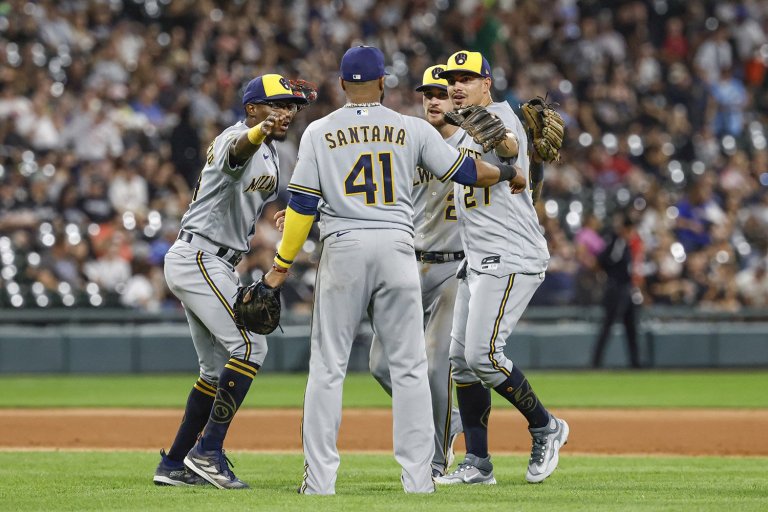 Brewers 7, White Sox 6: Uribe’s First Save Allows Canha To Come Up Clutch