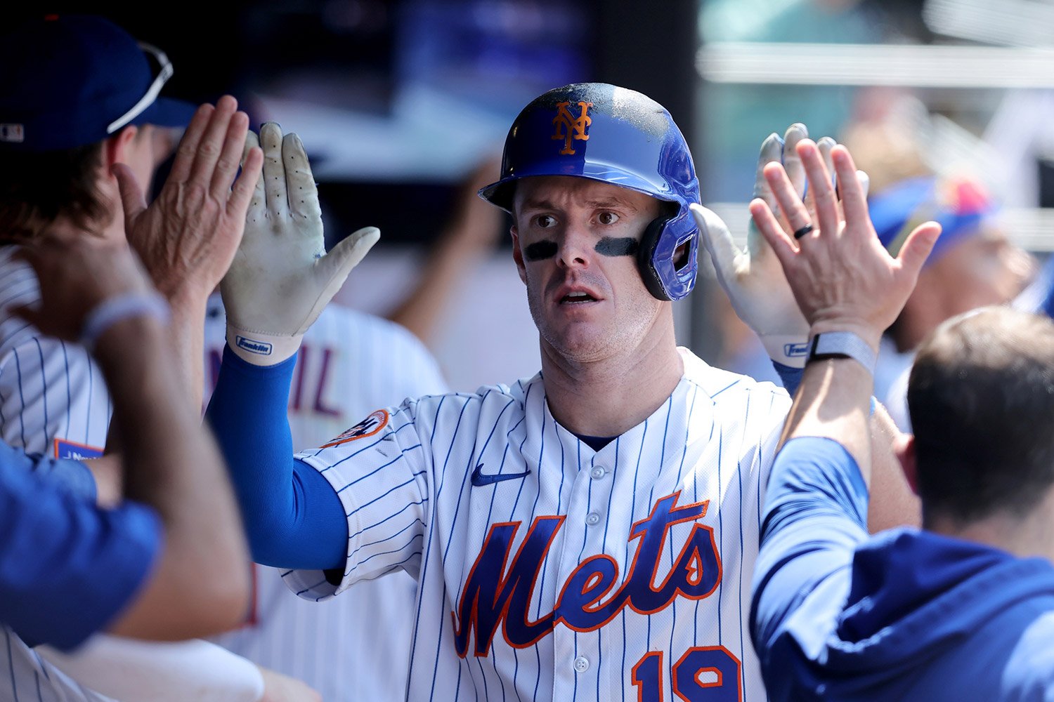 Brewers acquire outfielder Mark Canha as Mets deal another veteran before  trade deadline