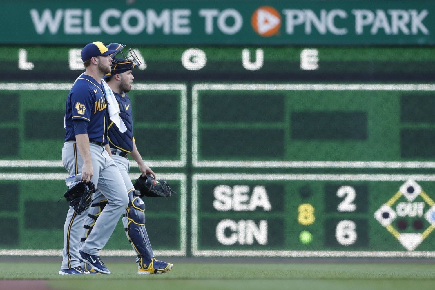 Brewers' Corbin Burnes wasn't ready to start on short rest in Game 4