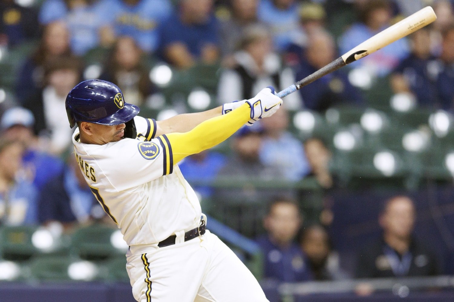 Adames hopes to remain with Brewers long term: 'I love playing here