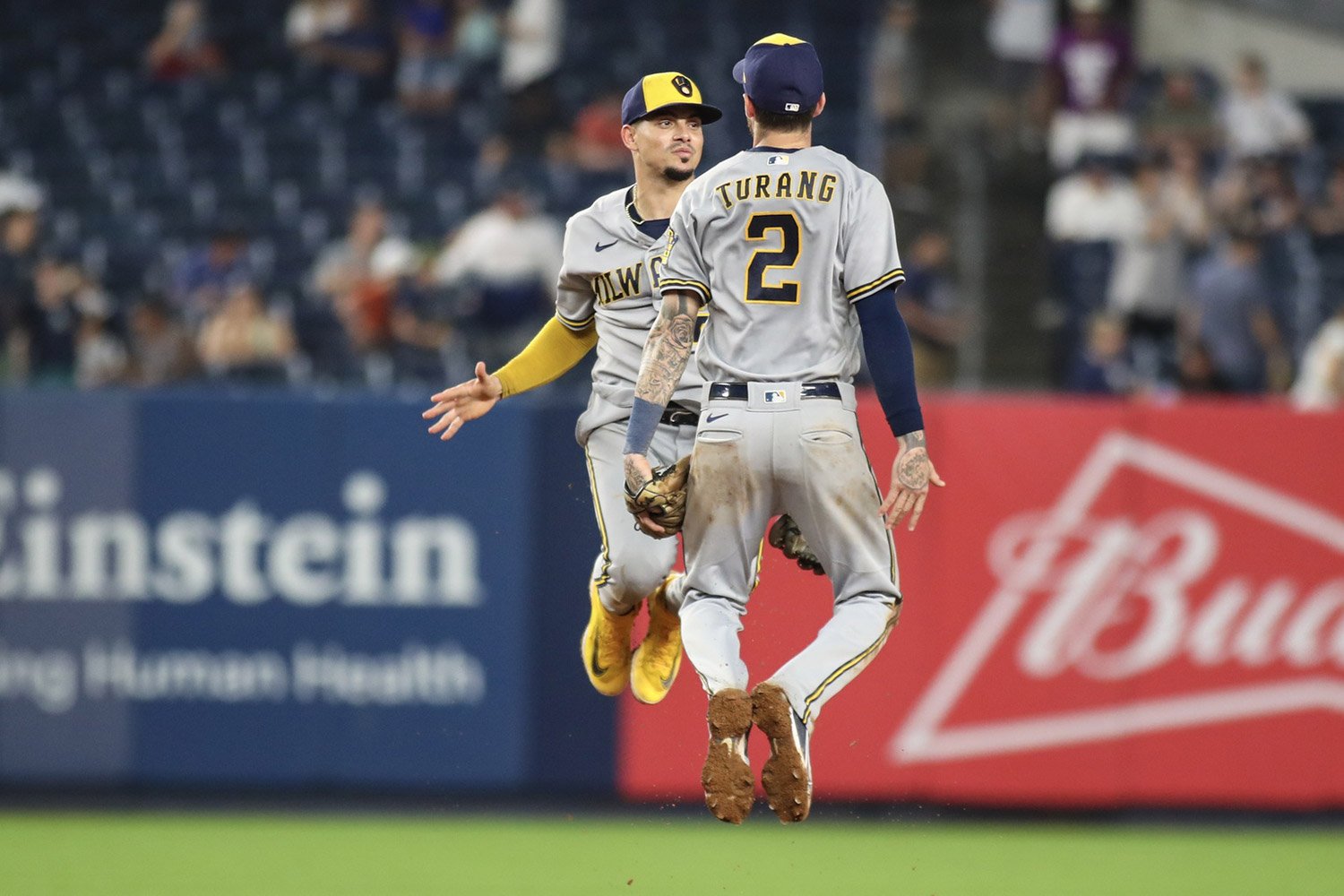 Willy Adames meets Derek Jeter, 09/09/2023