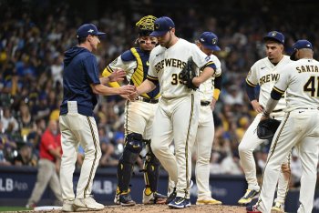 Brewers' Contreras continues torrid pace in July Wisconsin News