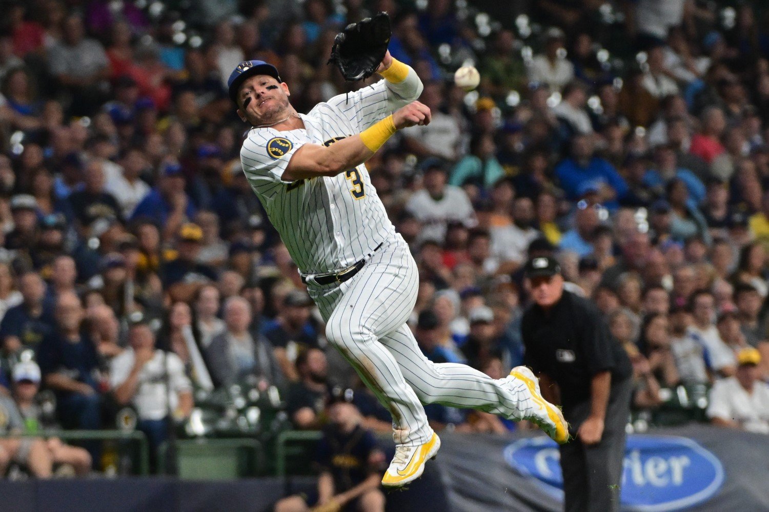 A Familiar Place for the Boy and the Man in Craig Counsell - The New York  Times