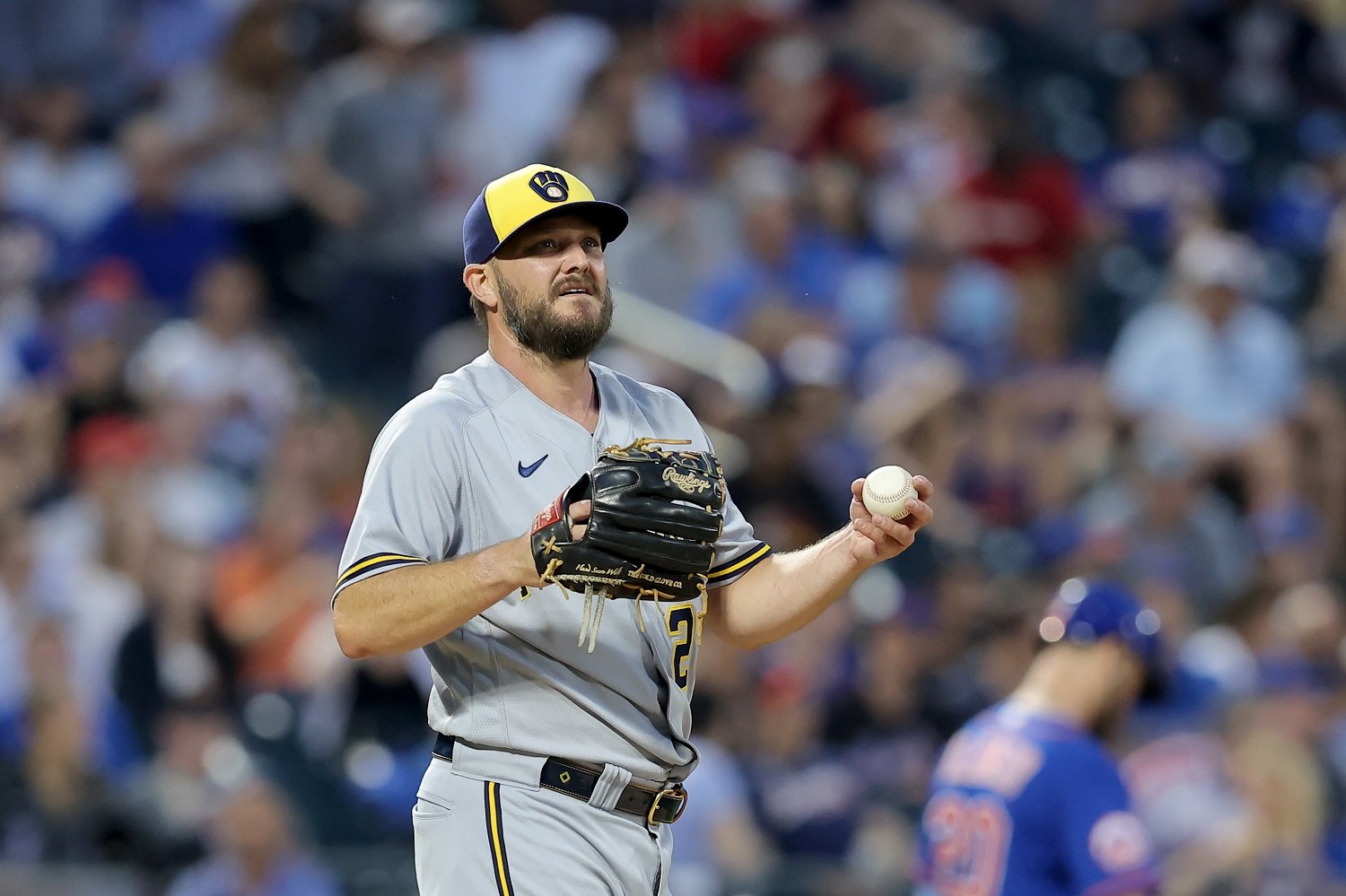 Brewers pitchers Burnes, Houser enjoy special offseason