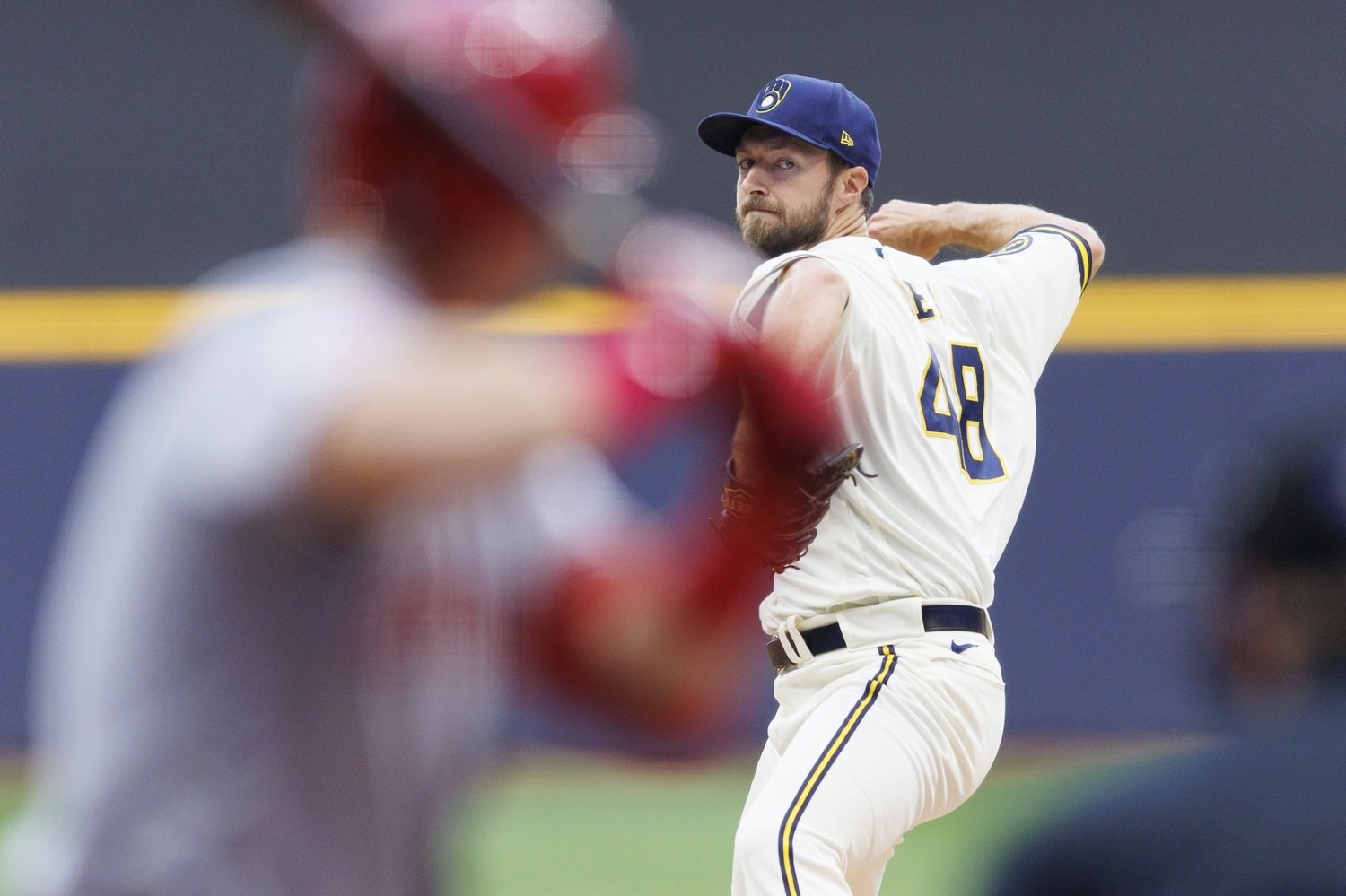 Brewers ReSign Colin Rea for 2024 Season to Strengthen Starting