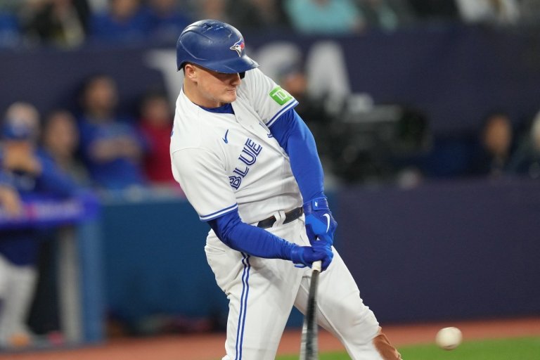 5 Free Agent Options to Bolster Third Base for the Brewers