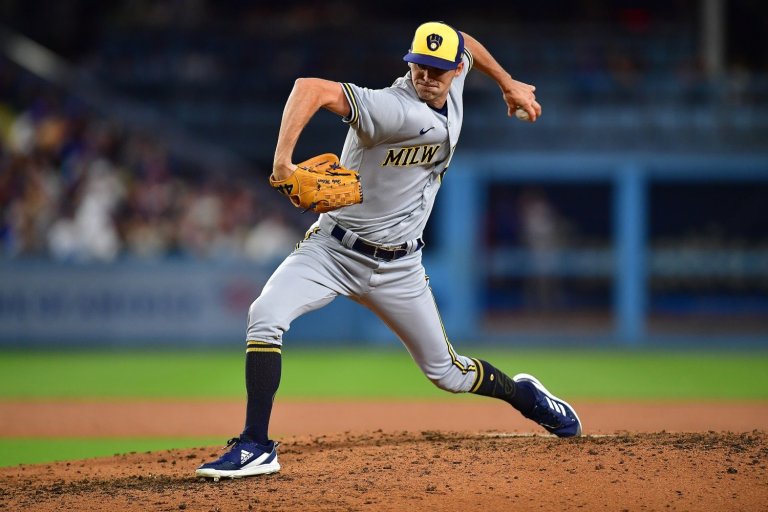 Brewers Camp Morning Notebook, Feb. 26: Fastballs and Feel with Hoby Milner, Jakob Junis