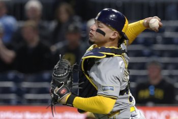 The Hunter: William Contreras's Fight to Control the Running Game