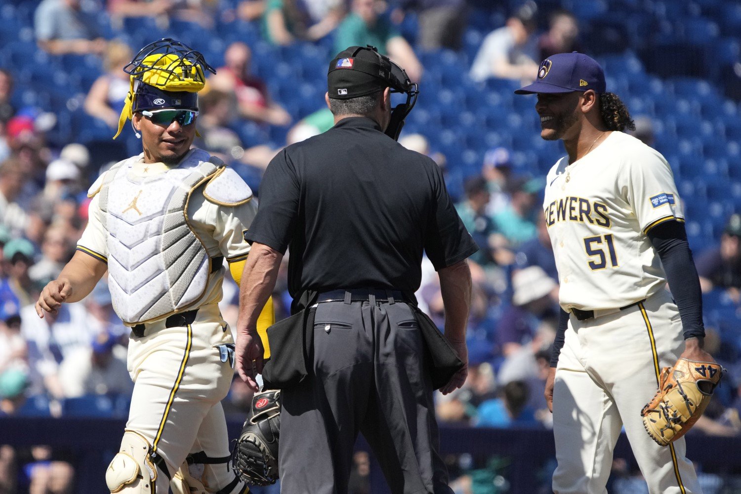 Brewers Catcher William Contreras Facing Struggles With Pitch Framing ...