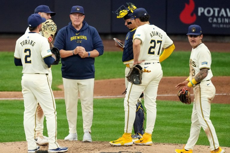 Pat Murphy and the Brewers Are Trying to Avoid Complacency