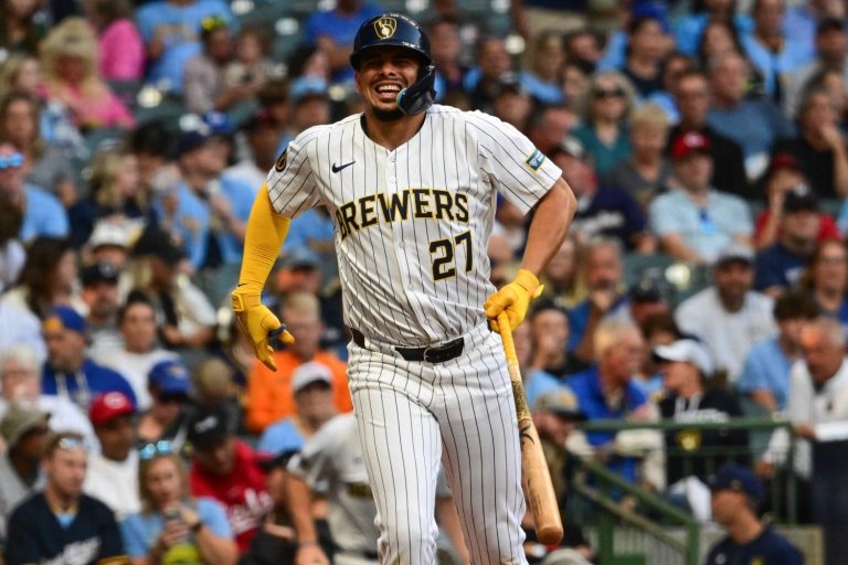 In a Fully Healthy Brewers Playoff Lineup, Who Bats Where?