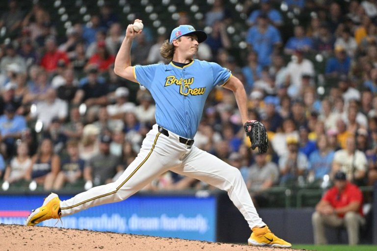 Short On Options, Brewers Will Soon Need to Embrace Change in Bullpen