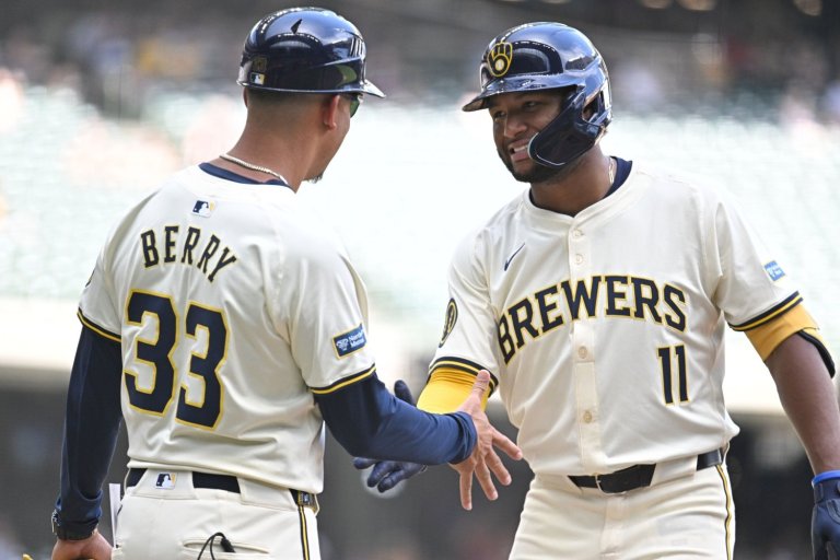 Brewers Lose Coach Quintin Berry to Craig Counsell and the Cubs