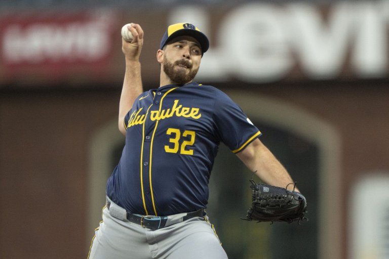 Non-Tender Deadline Day: Final Predictions for Brewers' Key Decisions