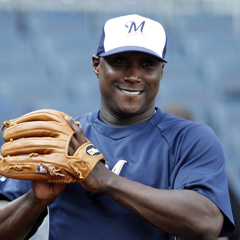 More information about "Yuniesky Betancourt"