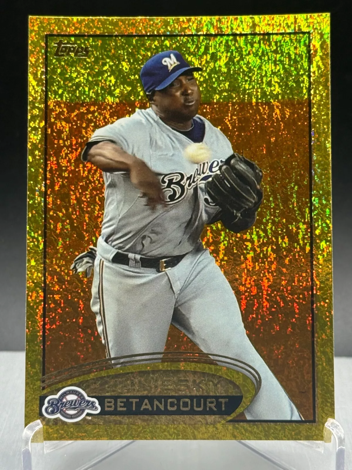 Yuniesky Betancourt Baseball Card Image