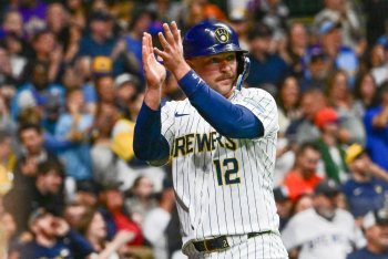 The Improbable Place Where Brewers Might Find an Eager Taker for Rhys Hoskins's Contract