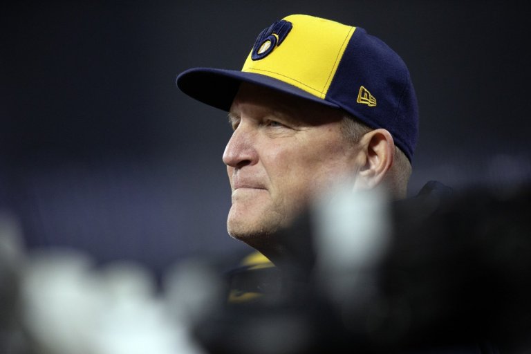 Pat Murphy is Pressing Buttons Like His Team is in Big Trouble, and Can You Blame Him?