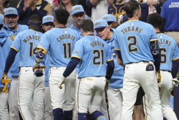 The Brewers Can Absolutely Catch the Cubs, Starting Tonight at Wrigley Field