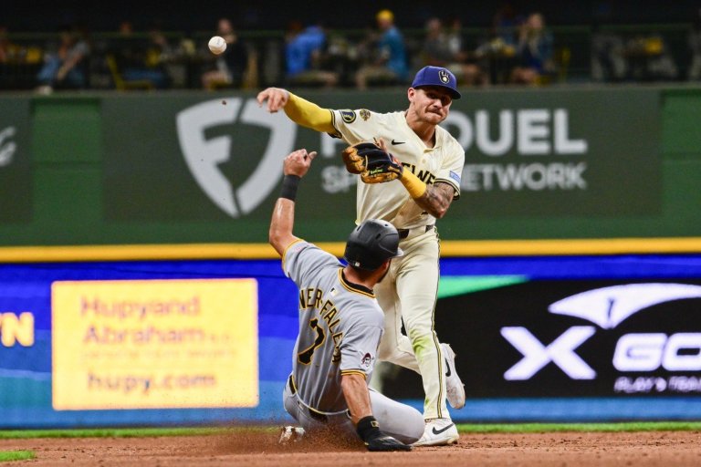 In a Game of Inches, Little Things Swung Back in Brewers' Favor in Series-Evening Win Over Pirates