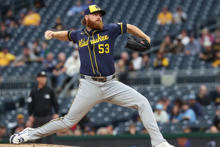 With a Subtle Move, Milwaukee Brewers Line Up Their NLDS Rotation