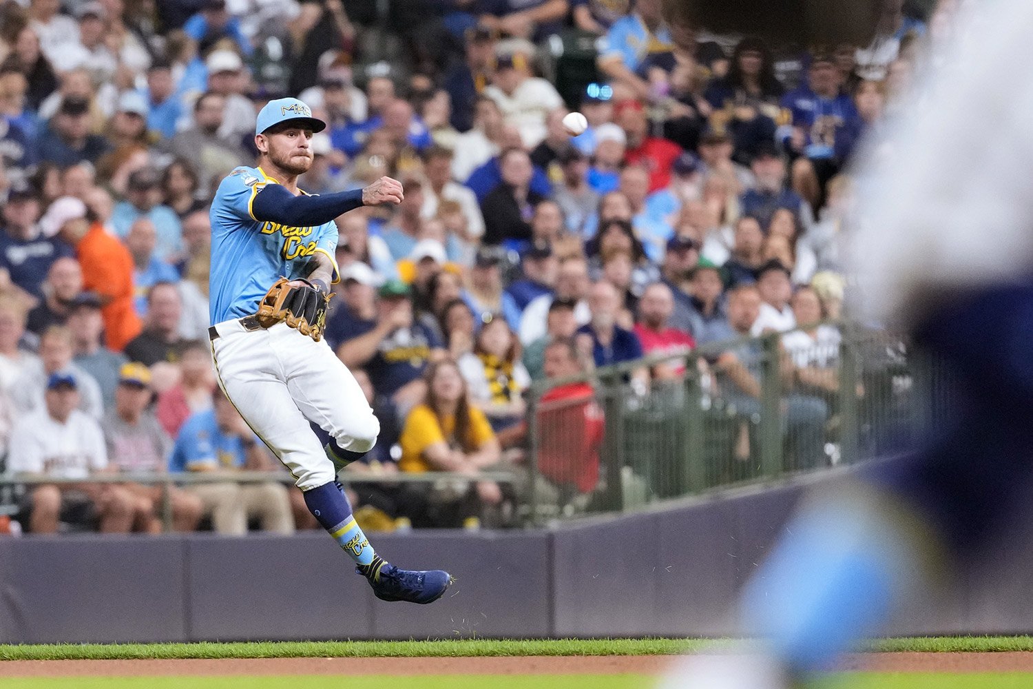 More information about "Defense And Bullpen Stand Out, But Not Enough in Loss to Cincinnati"