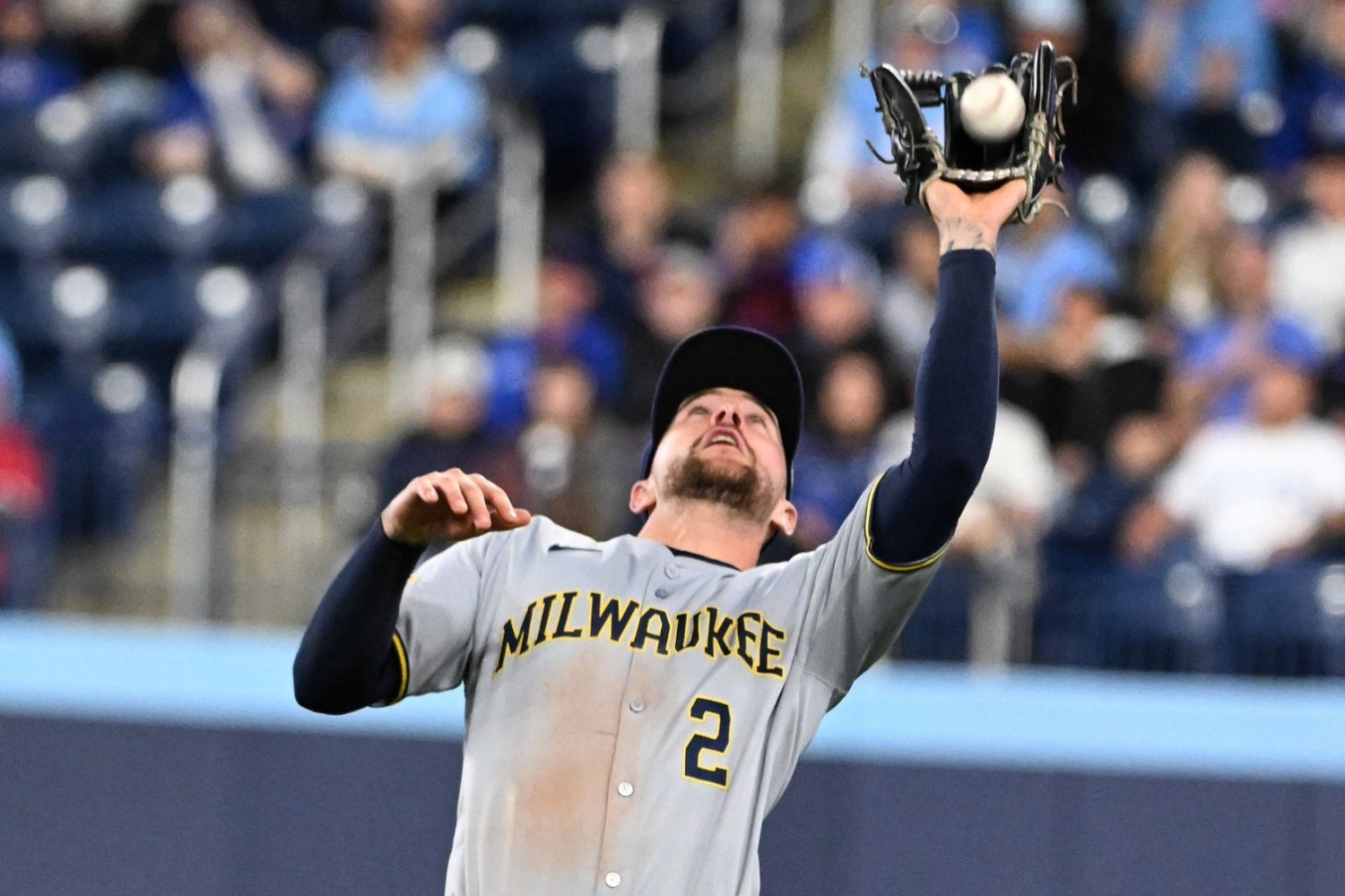 Two Milwaukee Brewers Named Finalists for Gold Glove Award