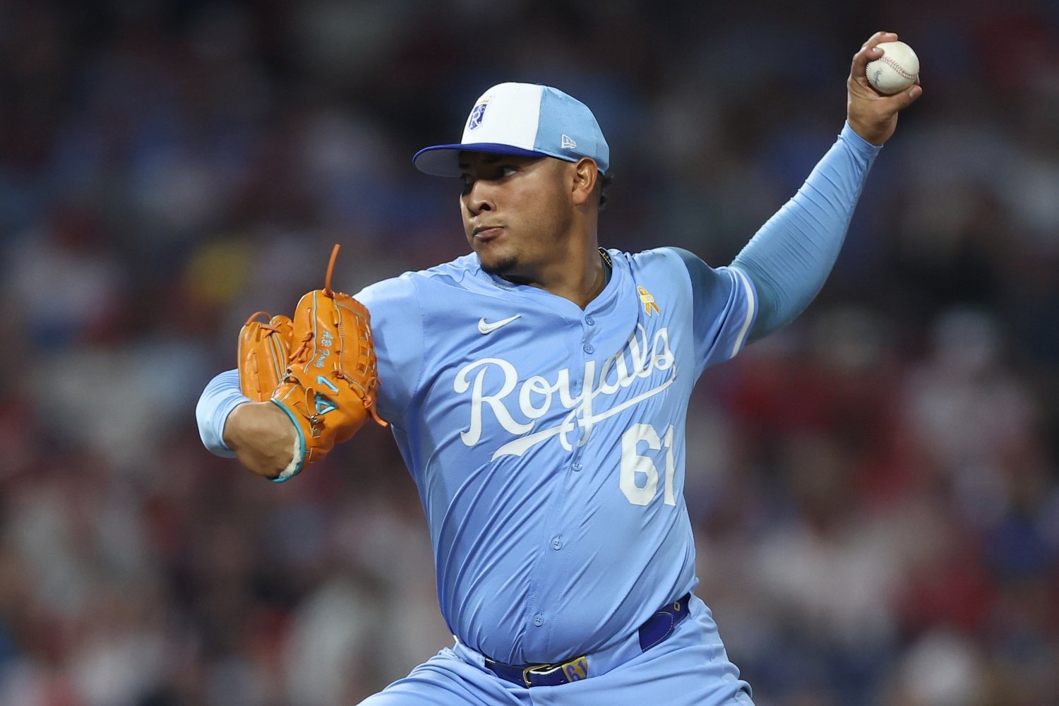 BREWERS TRADE COLLINS & MEARS TO ROYALS FOR RELIEVER ZERPA