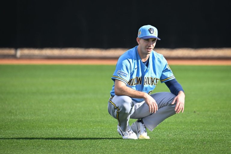 3 Position Battles to Watch as Brewers Begin Cactus League Play