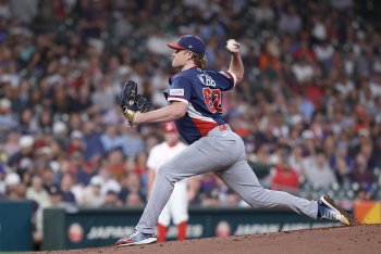 USA Edges Canada 5-3 To Secure Semifinal Berth