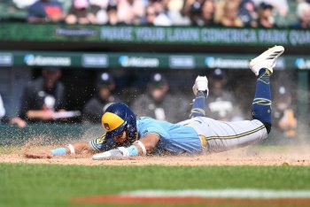Brewers Staying Afloat Without Their Best Power Bats, But Runs Aren't Coming Easily