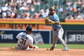 Forum Friday: Division Rivals, Judging Joey, & Prayers for Peña