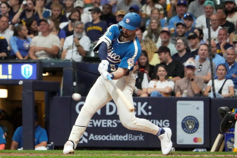 What Pat Murphy's Favorite Sequence of a Blowout Clincher Means for Brewers in October