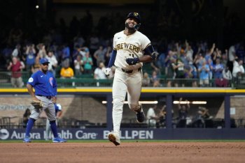 The Little Sequence Before Jackson Chourio's Big Swing