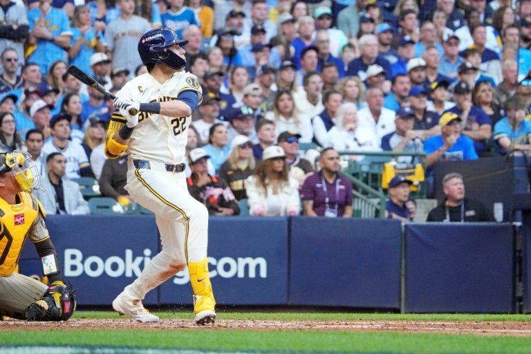 Christian Yelich Looks Locked-In at Right Time for Brewers