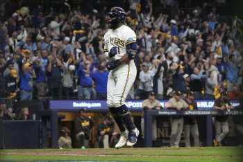 Clutch Slug: Jackson Chourio, William Contreras Come Up Huge for Brewers in Game 1 Win