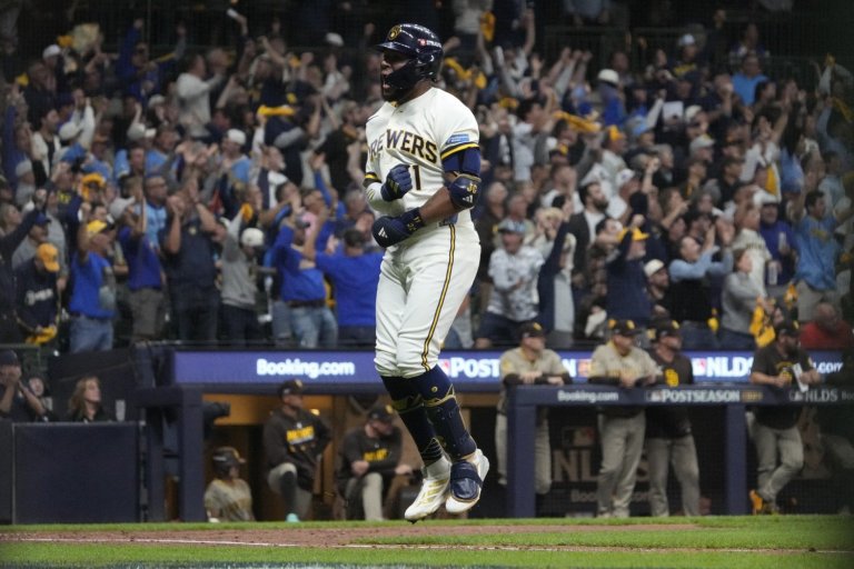 Clutch Slug: Jackson Chourio, William Contreras Come Up Huge for Brewers in Game 1 Win